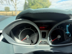 2011 Ford Fiesta 1.3 Zetec in Red — image 5