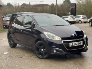 2016 Peugeot 208 1.2 Puretech Gt Line in Blue — image 2