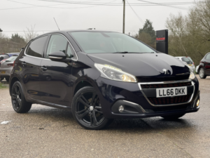 2016 Peugeot 208 1.2 Puretech Gt Line in Blue — image 3