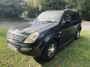 2004 Ssangyong Rexton 2.7 Td Rx 270 Se in Black — image 4