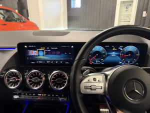 2022 Mercedes-Benz Gla 2.0 Gla220d Amg Line (executive) SUV 5dr Diesel 8g-Dct 4matic Euro 6 (s/s) (190 Ps) in Black — image 6