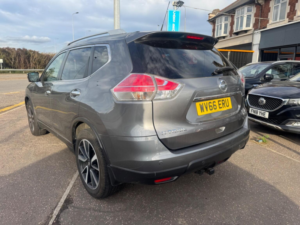 2016 Nissan X-Trail 1.6 Dci Tekna Xtron Euro 6 (s/s) 5dr in Grey — image 3