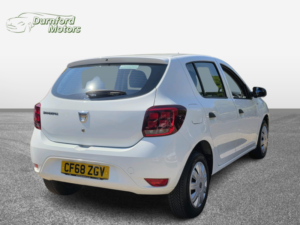 2019 Dacia Sandero 1.0 Essential Sce 75 My18 in White — image 4