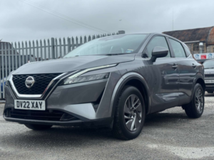 2022 Nissan Qashqai 1.3 Qashqai Acenta Premium Dig-T Mhev 5dr in Grey — image 3