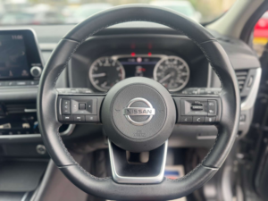2022 Nissan Qashqai 1.3 Qashqai Acenta Premium Dig-T Mhev 5dr in Grey — image 5