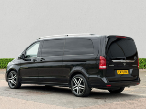 2020 Mercedes-Benz V Class 2.0 V220d Sport MPV 5dr Diesel G-Tronic+ Euro 6 (s/s) Xlwb (163 Ps) in Black — image 5