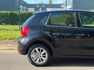 2015 Volkswagen Polo 1.0 Bluemotion Tech Se Euro 6 (s/s) 5dr in Black — image 6
