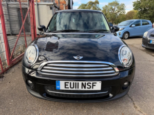 2011 MINI Hatch 1.6 Cooper D Euro 5 (s/s) 3dr in Black — image 6