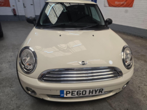 2010 MINI Hatch 1.6 One Euro 5 3dr in White — image 3