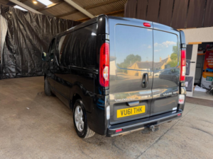 2011 Vauxhall Vivaro 2.0 Cdti Sportive Fwd L1 4dr in Black — image 4