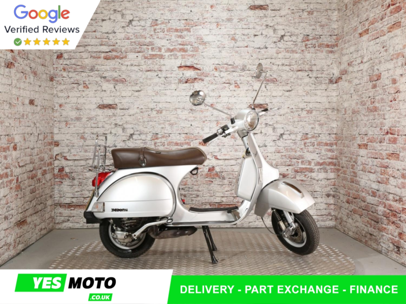 2016 Piaggio Vespa in Grey — image 1