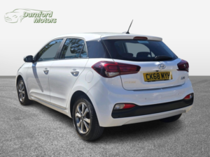 2018 Hyundai I20 1.2 I20 Se 1.2 My19 in White — image 6