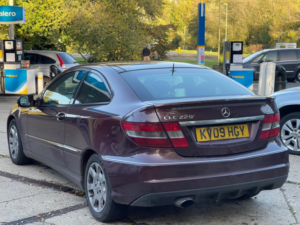 2009 Mercedes-Benz Clc Class 2.1 Clc220 Cdi Sport Coupe Auto Euro 4 3dr in Red — image 4