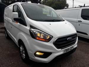 2019 Ford Transit Custom 2.0 300 Ecoblue Limited L1 H1 Euro 6 (s/s) 5dr in White — image 3
