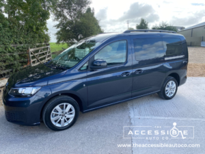 2023 Volkswagen Caddy Maxi Life 2.0 Tdi Vista Plus Brand New Shape in Blue — image 2