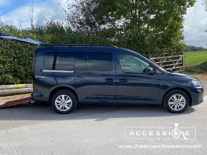 2023 Volkswagen Caddy Maxi Life 2.0 Tdi Vista Plus Brand New Shape in Blue — image 6