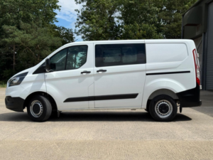 2023 Ford Transit Custom 2.0 300 Ecoblue Leader Crew Van L1 H1 Euro 6 (s/s) 5dr in White — image 5