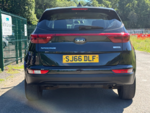 2016 Kia Sportage 1.7 Crdi 1 SUV 5dr Diesel Manual Euro 6 (s/s) (114 Bhp) in Black — image 6