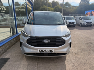 2025 Ford Transit Custom 2.0 320 Ecoblue Limited Crew Van Double Cab 5dr Diesel Manual L1 H1 Euro 6 136 Ps in Silver — image 3