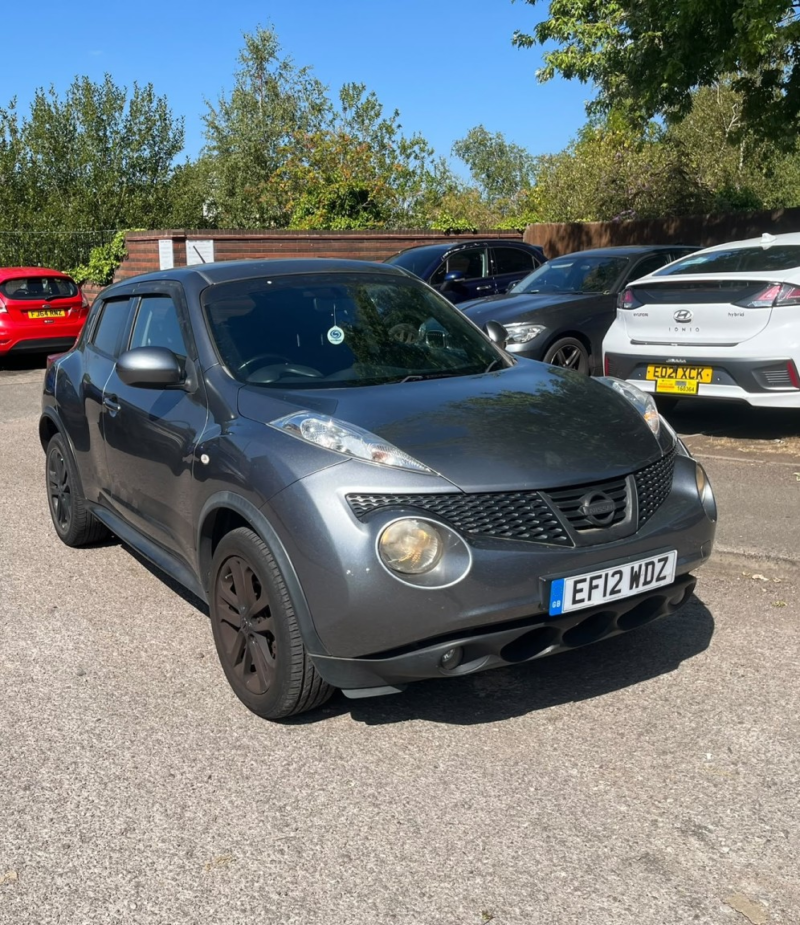 2012 Nissan Juke 1.6 Acenta Premium in Grey — image 1