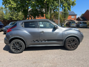 2012 Nissan Juke 1.6 Acenta Premium in Grey — image 2