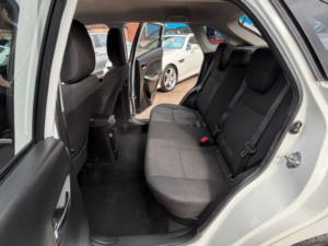 2017 Suzuki Baleno 1.0 Boosterjet Sz5 Euro 6 5dr in White — image 5