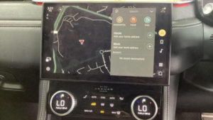 2023 Jaguar F-Pace 2.0 D200 Mhev R-Dynamic Black Auto AWD Euro 6 (s/s) 5dr in White — image 5