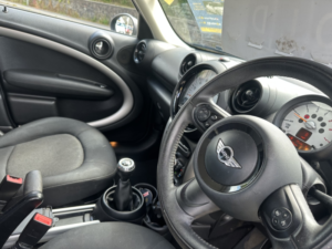 2014 MINI Countryman 1.6 Cooper D All4 Countryman in Grey — image 2