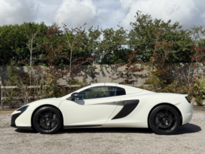 2016 Mclaren 650s 3.8 T V8 in White — image 5