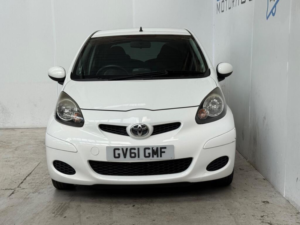 2011 Toyota Aygo 1.0 Vvt-I Go Euro 5 5dr in White — image 2