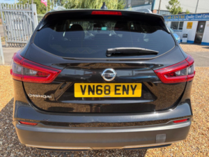 2018 Nissan Qashqai 1.5 Dci Tekna Euro 6 (s/s) 5dr in Black — image 6