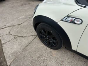2012 MINI Hatch 1.6 Cooper S Hatch in White — image 5