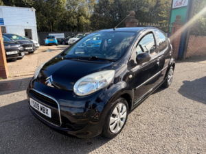 2009 Citroen C1 1.0i Vtr Euro 4 5dr in Black — image 4