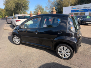 2009 Citroen C1 1.0i Vtr Euro 4 5dr in Black — image 6