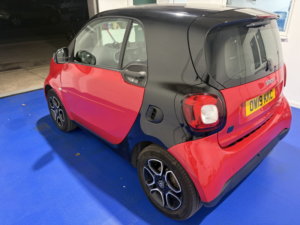 2019 Smart Fortwo 17.6kwh Prime in Black — image 4