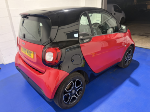 2019 Smart Fortwo 17.6kwh Prime in Black — image 5