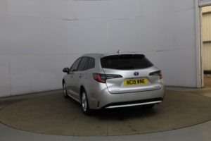 2019 Toyota Corolla 1.8 Vvt-H Icon Tech Touring Sports CVT Euro 6 (s/s) 5dr in Silver — image 5