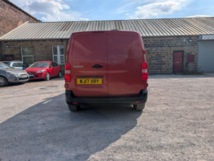 2017 Peugeot Expert 1.6 Bluehdi 1000 Professional Standard Panel Van Mwb Euro 6 (s/s) 6dr in Red — image 4