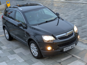 2012 Vauxhall Antara 2.2 Cdti Exclusiv in Black — image 2