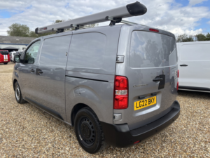 2022 Citroen Dispatch 1.5 Dispatch Enterprise Pro M Bluehdi 100 S&s 6-Speed Manual 1000 in Grey — image 5