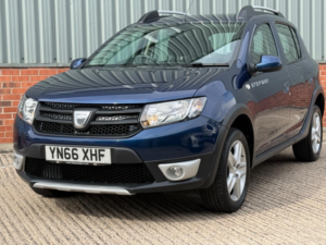 2016 Dacia Sandero Stepway 1.5 Dci Ambiance Euro 6 (s/s) 5dr in Blue — image 4