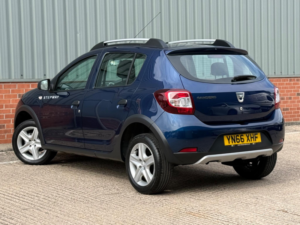 2016 Dacia Sandero Stepway 1.5 Dci Ambiance Euro 6 (s/s) 5dr in Blue — image 5