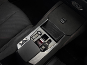 2022 Ds Automobiles Ds 4 1.6 E-Tense 12.4kwh Performance Line Eat8 Euro 6 (s/s) 5dr in Black — image 3