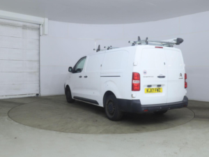2017 Citroen Dispatch 2.0 Bluehdi 1400 Enterprise Xl Fwd 3 Euro 6 (s/s) 6dr in White — image 3