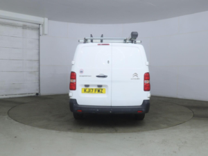 2017 Citroen Dispatch 2.0 Bluehdi 1400 Enterprise Xl Fwd 3 Euro 6 (s/s) 6dr in White — image 5