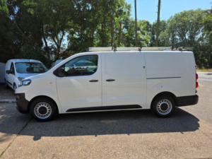 2017 Citroen Dispatch 2.0 Bluehdi 1400 Enterprise Xl Fwd 3 Euro 6 (s/s) 6dr in White — image 6