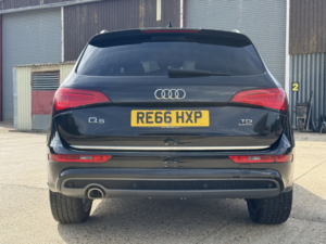 2016 Audi Q5 2.0 Tdi S Line Plus in Black — image 4