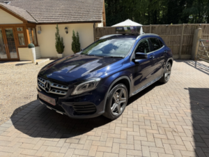 2017 Mercedes-Benz Gla 2.1 Gla220d Amg Line Premiun 4-Matic in Blue — image 5