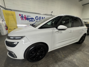 2019 Citroen C4 1.2 Puretech Flair in White — image 2