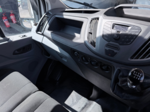2017 Ford Transit 2.0 350 Ecoblue Chassis Cab 2dr Diesel Manual Rwd L2 H1 Euro 6 (drw) (130 Ps) in White — image 3